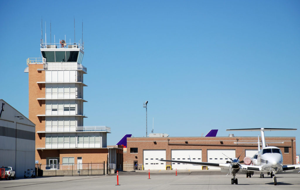 GRAND JUNCTION REGIONAL AIRPORT - Armstrong Consultants